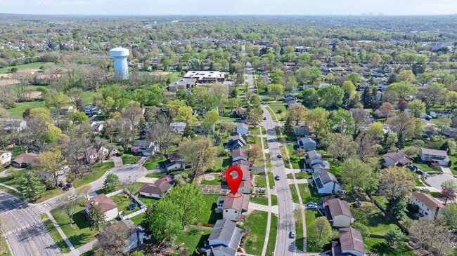 Building Photo - 554 Pointview Dr