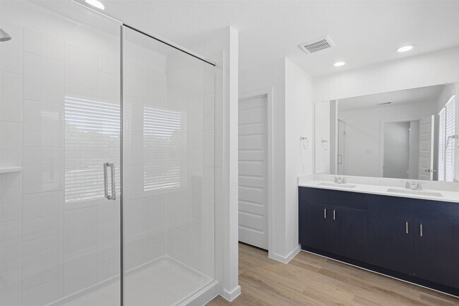 Building Photo - 7720 Inwood Grv Ln
