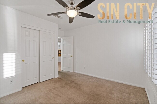 Building Photo - 497 Fiddlehead Ave