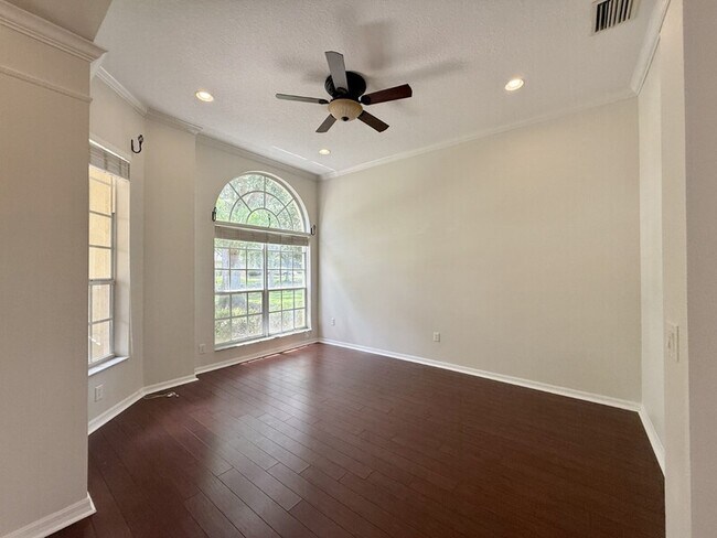 Building Photo - 15224 Kestrelrise Dr
