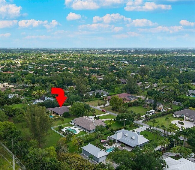 Building Photo - 6807 NW 66th Way