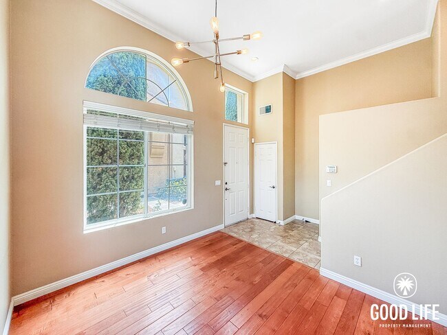 Building Photo - Spacious 2BD/2.5BA Townhome in Carmel Valley with Pool, Spa & Fitness Center