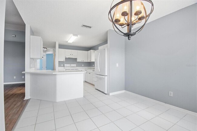 Building Photo - 14 Westmoreland Dr