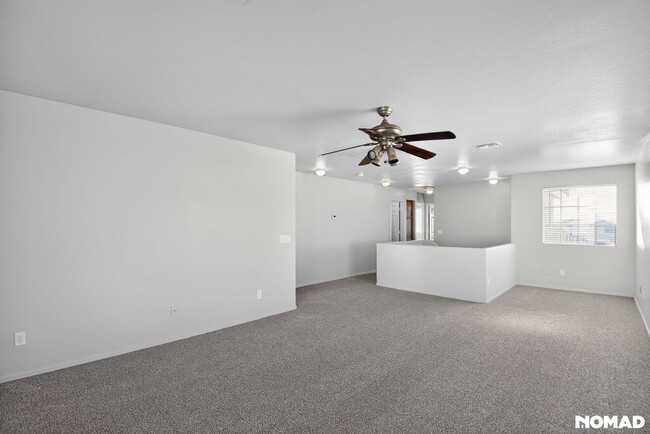 Building Photo - 22066 W Solano Dr