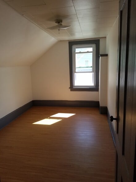 Building Photo - 137 Saint Peter St