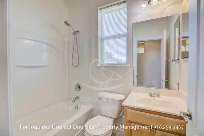 Building Photo - charming 3-bedroom, 2-bathroom single-level home