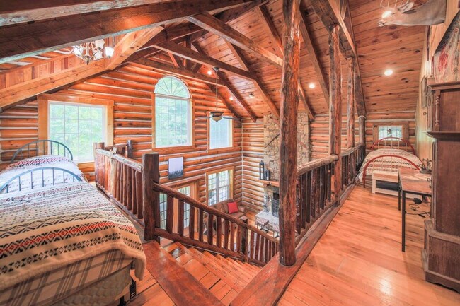 Building Photo - 195 Black Bear Dr