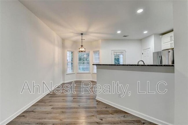 Building Photo - 2803 Snapfinger Manor
