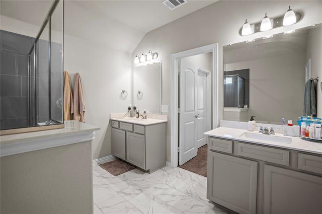 Building Photo - 2093 Almassera Dr