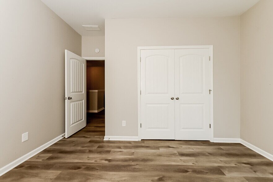 Building Photo - 147 Preserve Dr