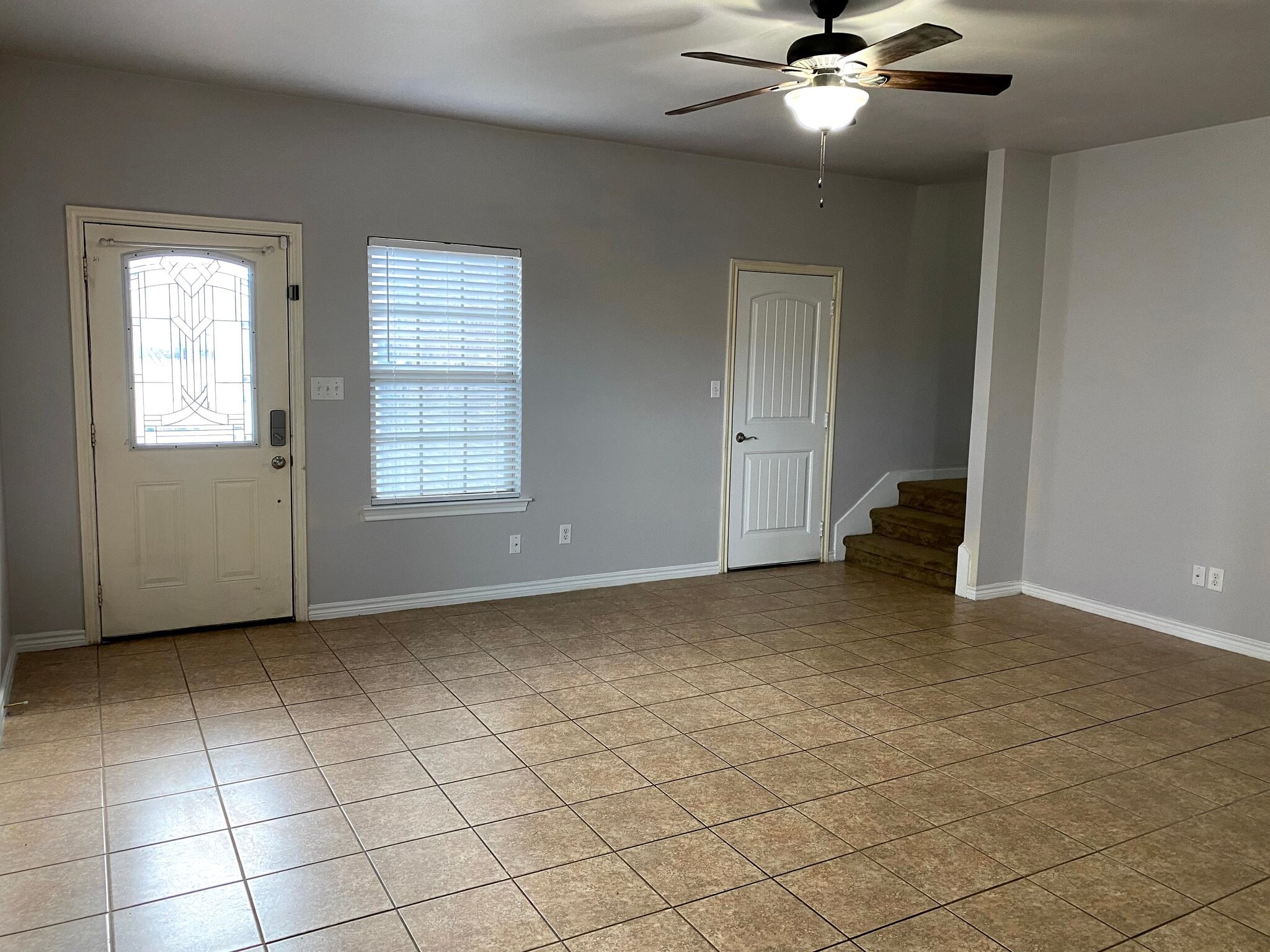 Building Photo - 904-906 Parkplace Ridge