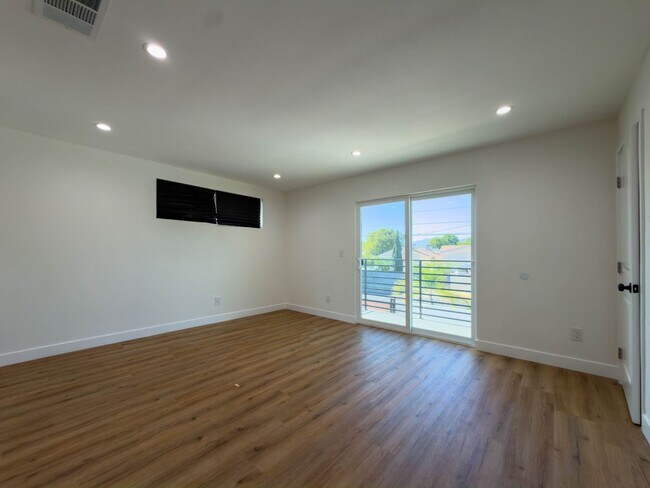 Building Photo - Spacious 3BR ADU w/ Private Patio!