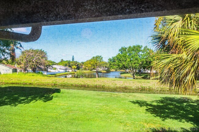 Building Photo - 10137 Mangrove Dr