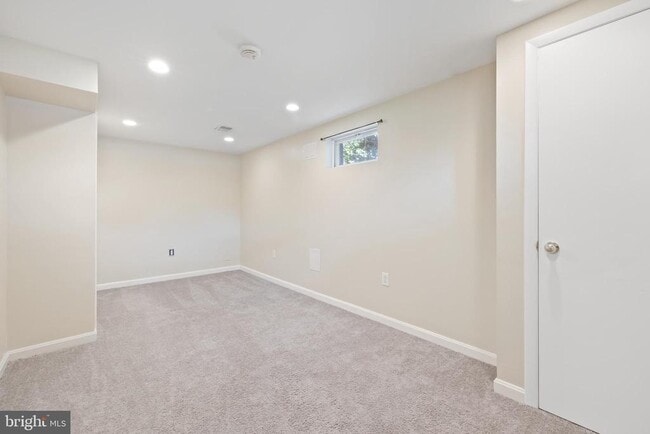 Building Photo - 5601 Wyngate Dr