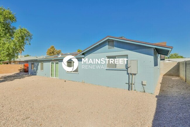 Building Photo - 4 Bedroom Pet-Friendly Home in Mesa, AZ wi...