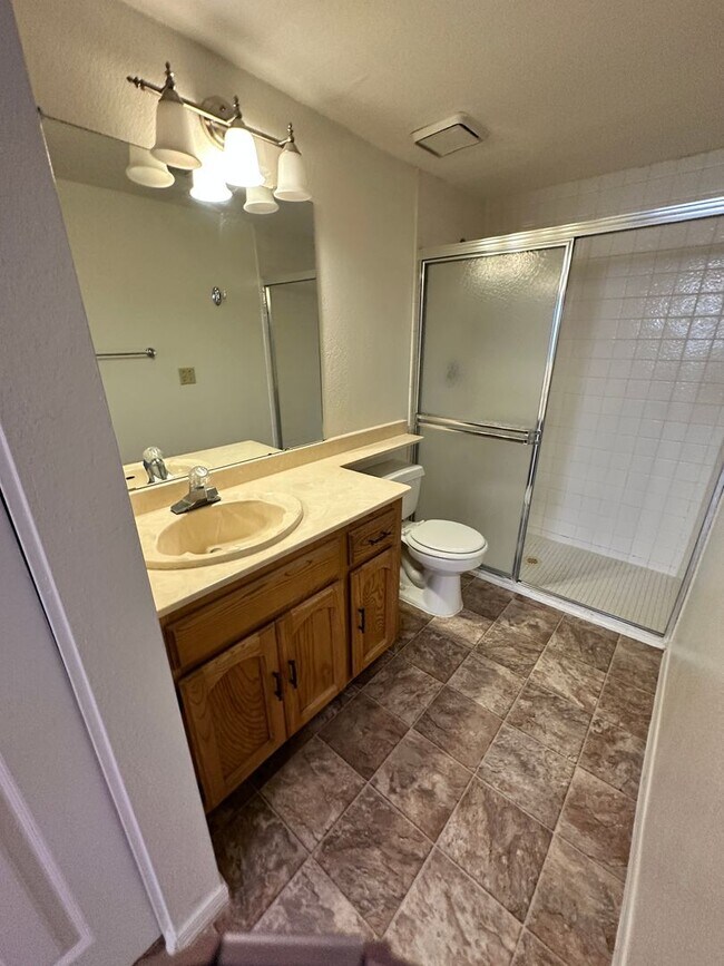 Building Photo - 1200 E River Rd