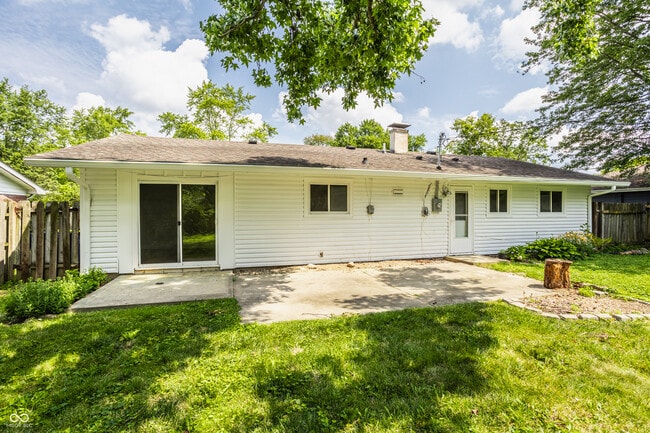 Building Photo - 749 Emerson Rd