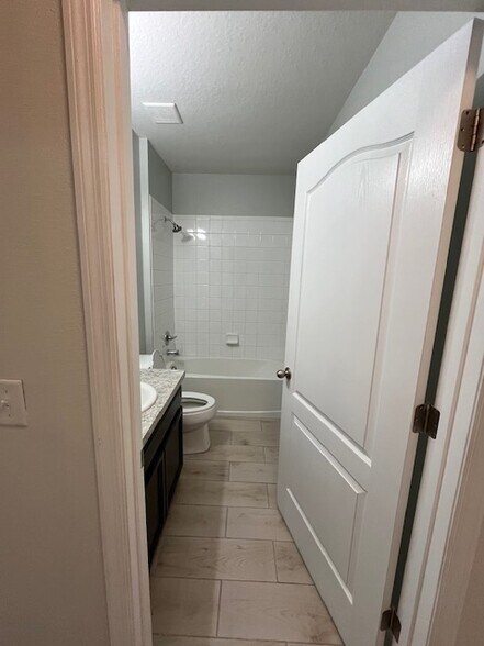 Building Photo - 308 Rooks Loop