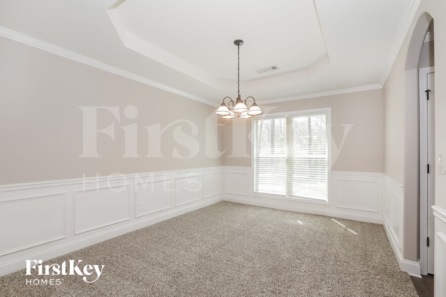 Building Photo - 1537 Cedar Creek Dr