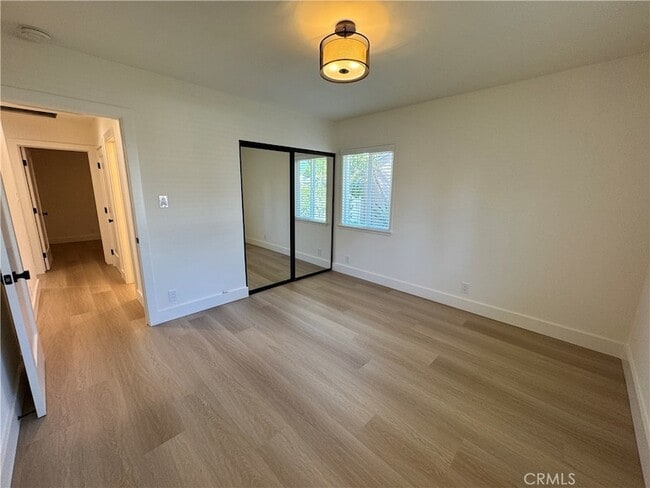 Building Photo - 6837 Oak Park Ave