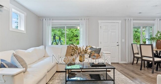 Building Photo - 4712 146th Pl NE