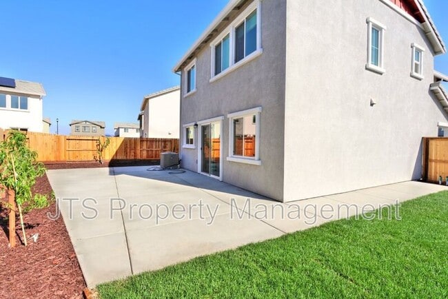 Building Photo - 8312 Whippersnapper Way