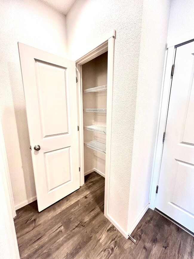 Building Photo - 11727 NE 22nd Way