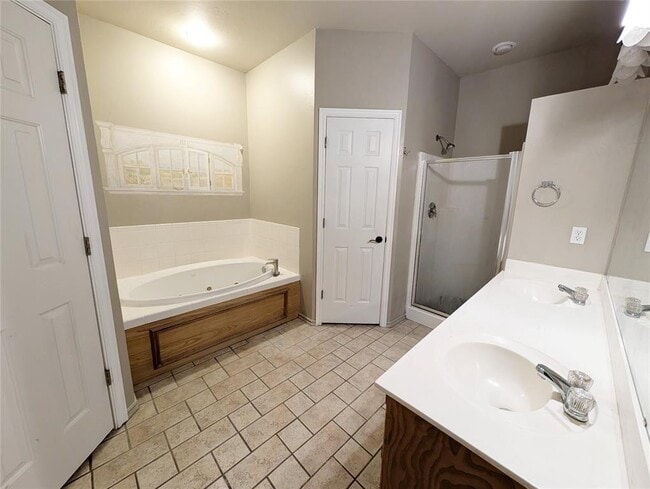 Building Photo - 4801 Deer Ridge Blvd