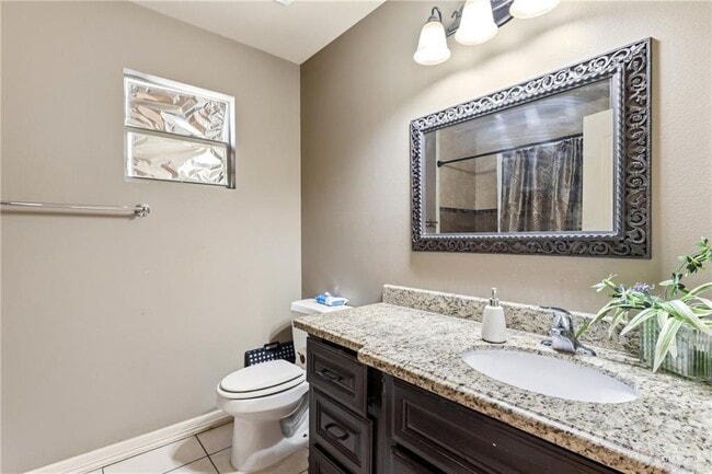 Building Photo - 19 Canela Ave