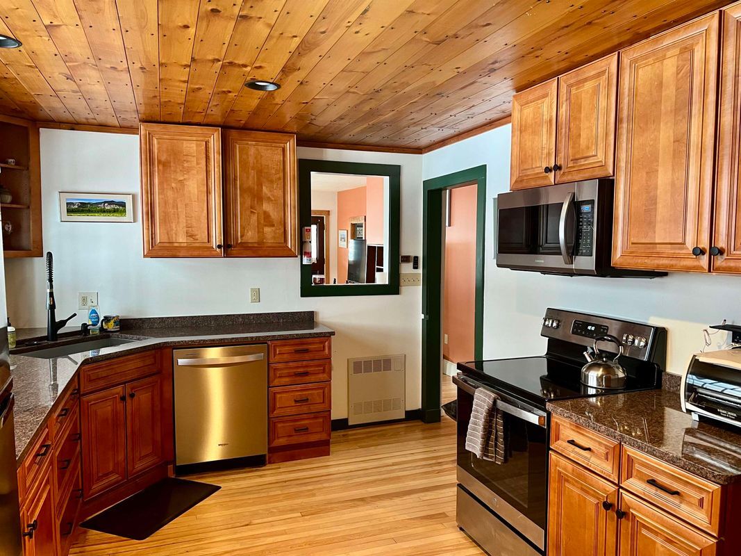 Building Photo - 1316 US-302