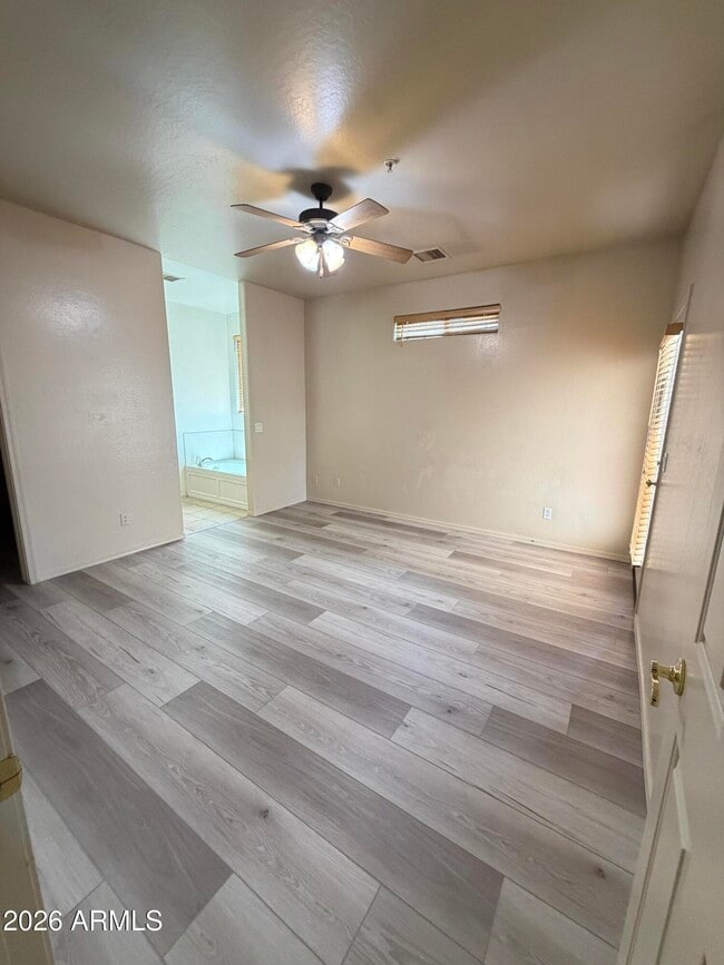 Building Photo - 830 Corazon Ln