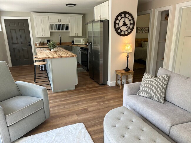 Building Photo - 11 St Francis Way