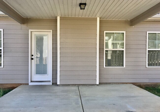 Building Photo - 530 Salterton Way