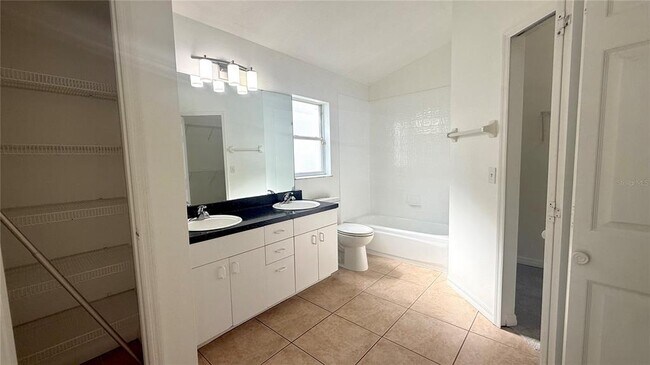 Building Photo - 13427 Heron Cove Dr