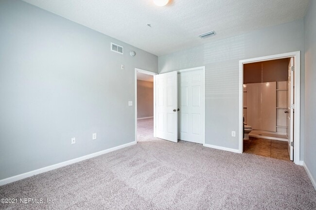 Building Photo - 4920 Key Lime Dr