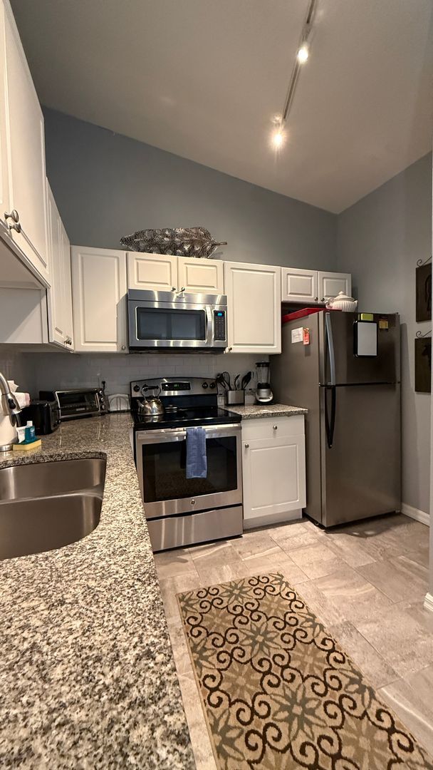 Building Photo - Limited-Time Offer: Now Only $1,495! Throu...