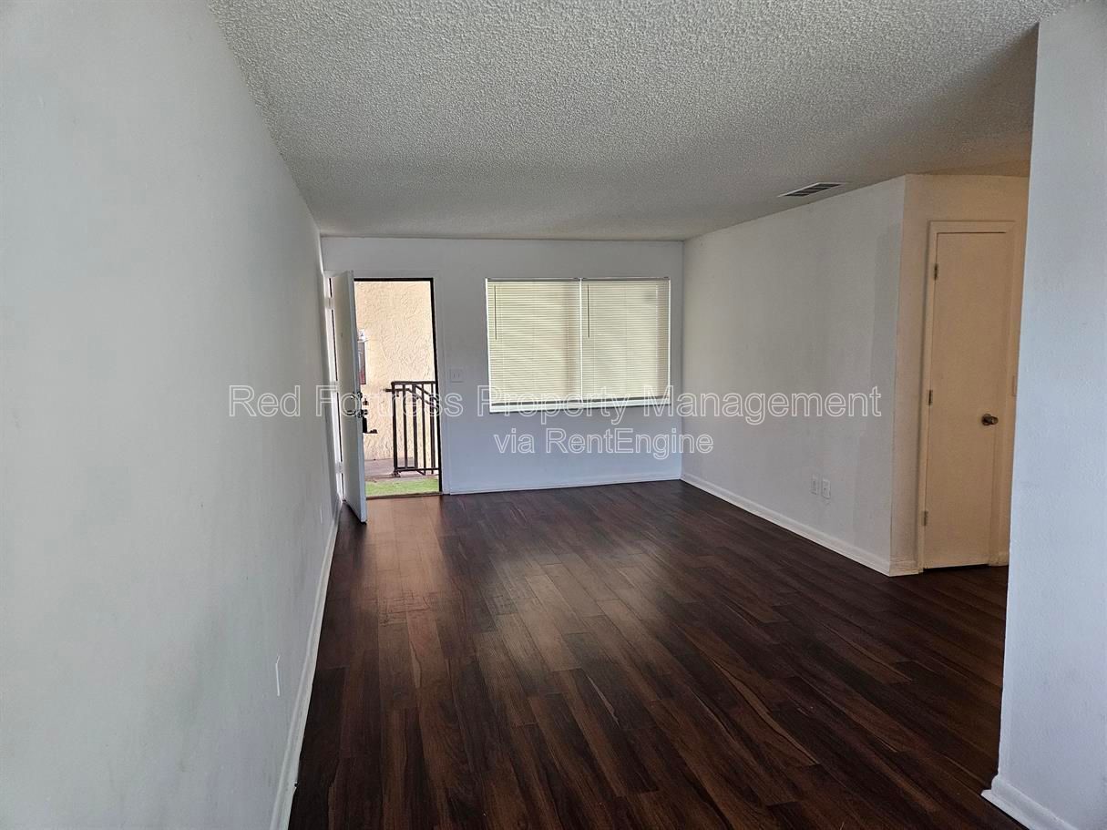 Building Photo - 4331 Glenwood Ave