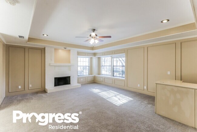 Building Photo - 5321 Greenbrook Dr