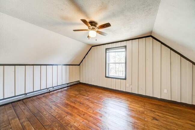 Building Photo - 42 Arminda St