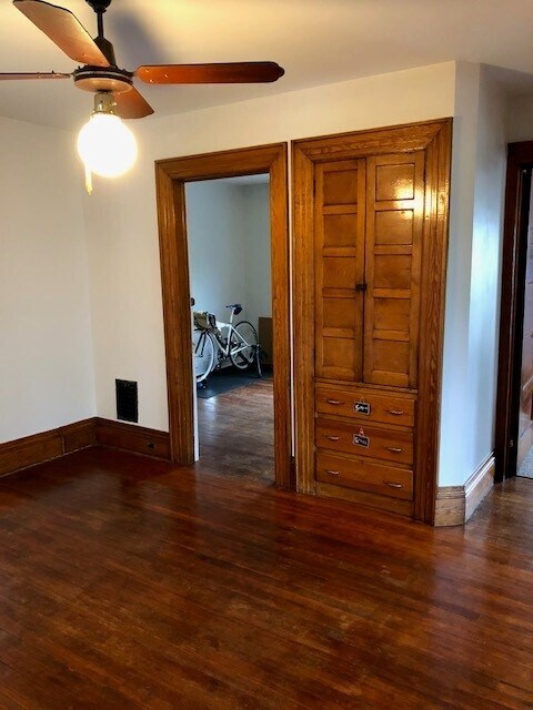 Building Photo - 501 Park Ave
