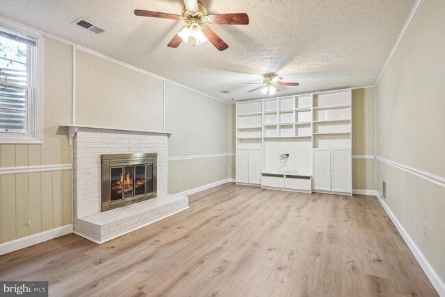 Building Photo - 2772 Knollside Ln