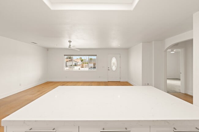 Building Photo - Charming 2-Bedroom Home in Ventura