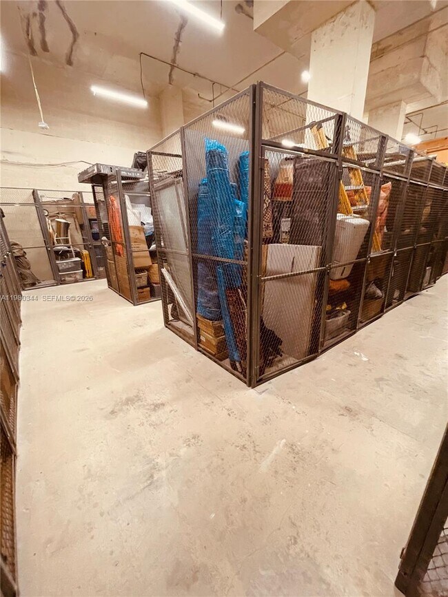 Building Photo - 11113 Biscayne Blvd