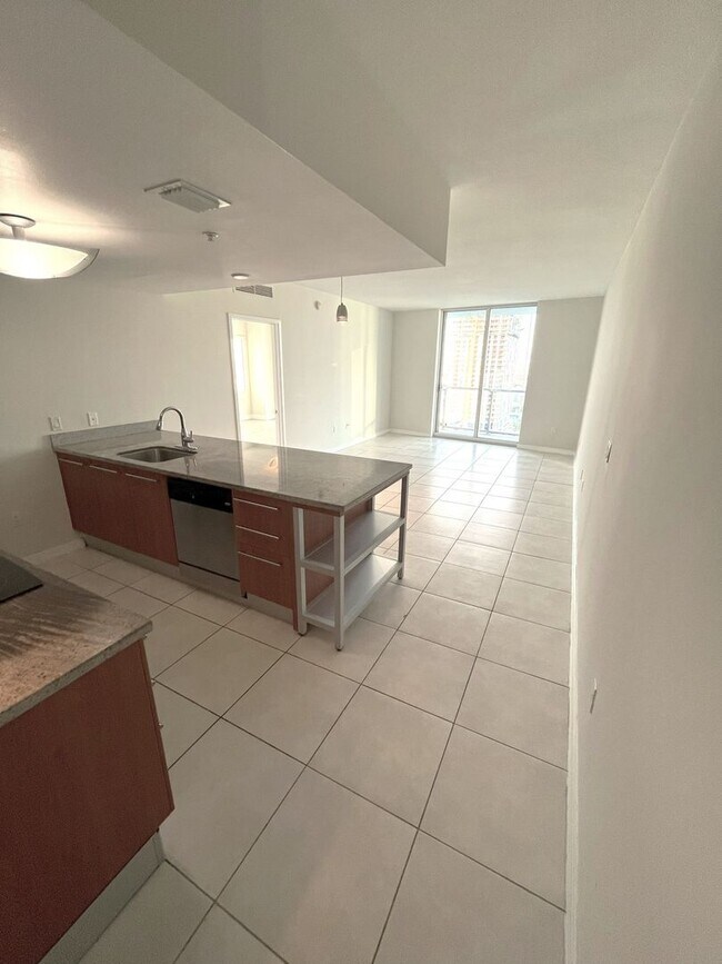 Building Photo - 185 SW 7th St