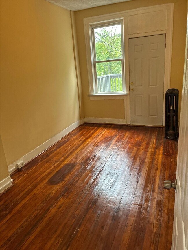 Building Photo - 3BR Baltimore Home with Granite Counters & Finished Basement