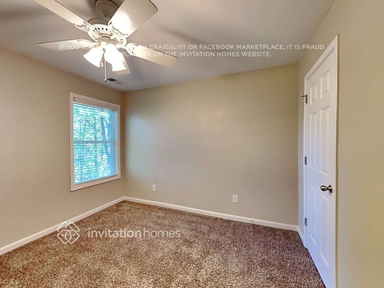 Building Photo - 447 Grenier Terrace NE