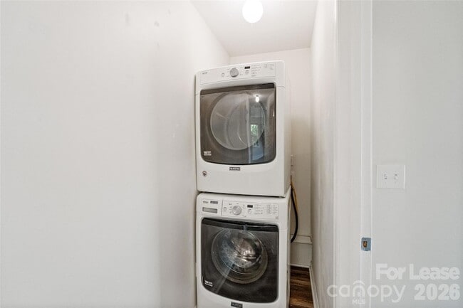 Building Photo - 6600/6602 Porterfield Road Unit