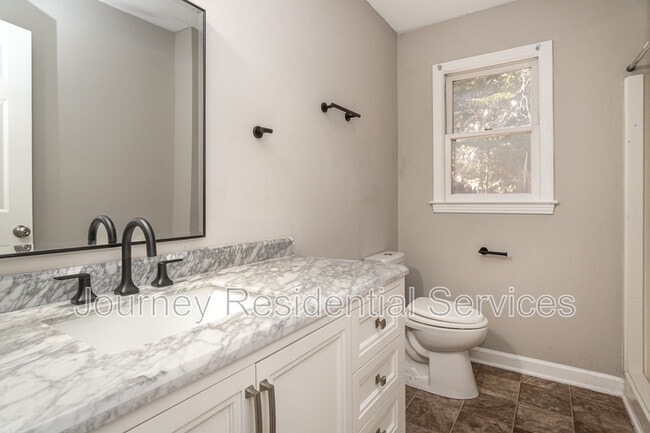 Building Photo - 1605 Owls Nest Rd