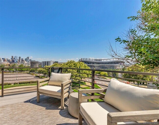 Building Photo - 2007 Eliot St