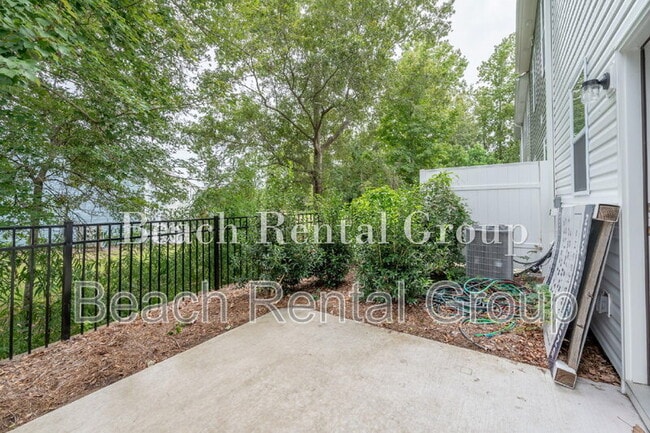 Building Photo - 305 Cherwell ct